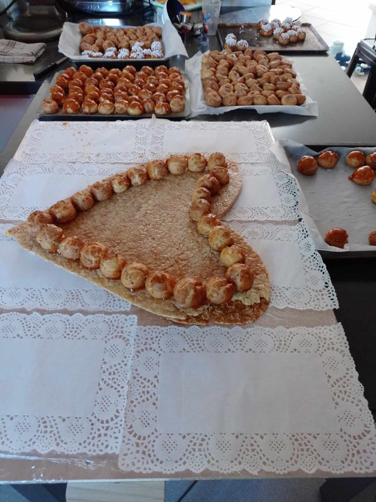 montage croquembouche1